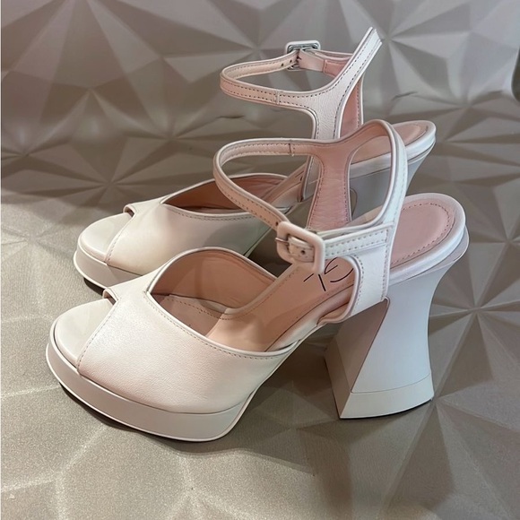 AGL MADE IN ITALY WHITE Women's Platform Heels - Picture 1 of 6